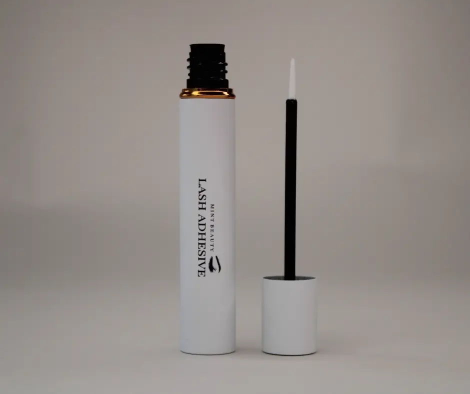 Lash Adhesive