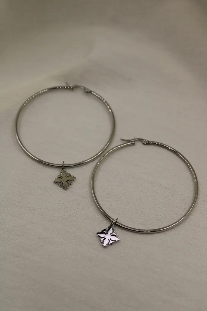 'Ara Tivaevae Hoop Earrings SILVER 