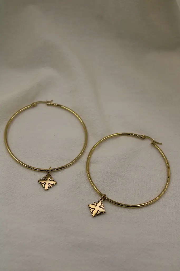'Ara Tivaevae Hoop Earrings GOLD 